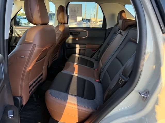 Used 2024 Ford Bronco Sport Outer Banks w/ Tech Package AWD/4WD image 14