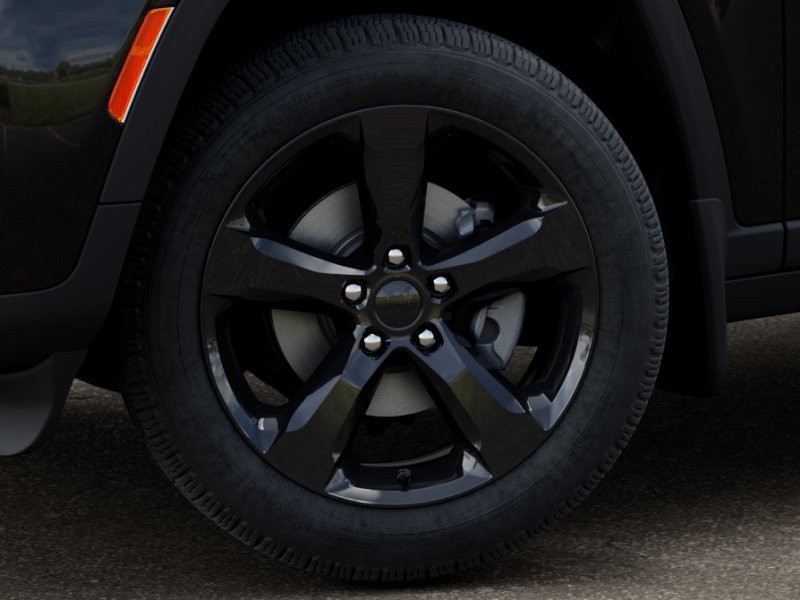 New 2026 Jeep Grand Cherokee Limited w/ Limited Altitude Package AWD/4WD image 8