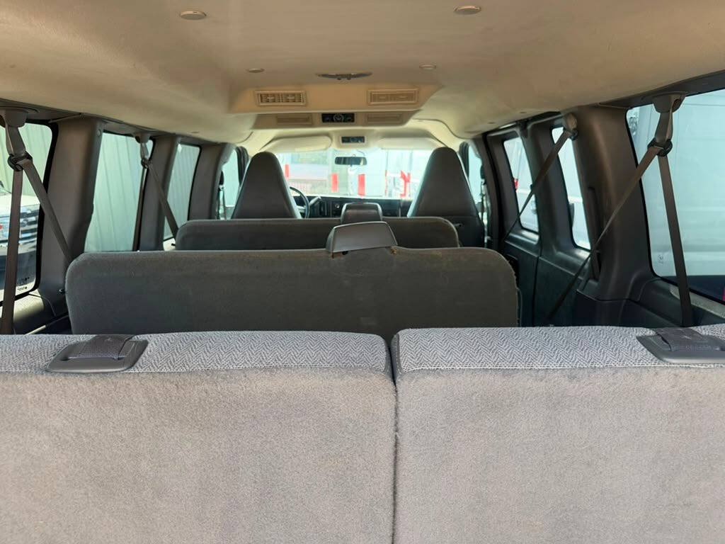 Used 2016 Chevrolet Express 2500 LS RWD image 21
