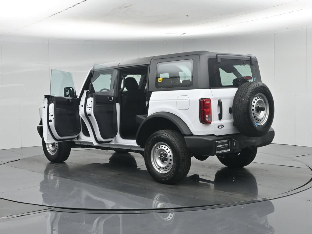 New 2026 Ford Bronco 4-Door AWD/4WD image 32