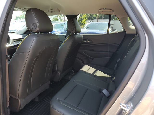 Used 2025 Chevrolet Trax ACTIV w/ Driver Confidence Package FWD image 13