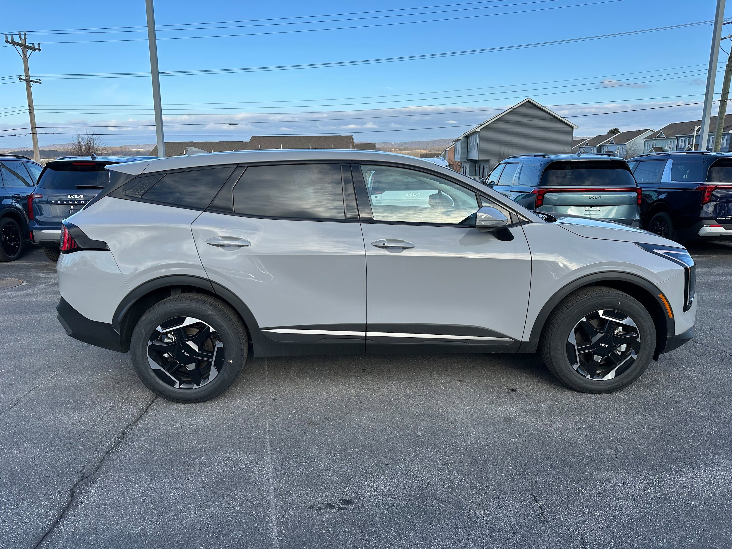 New 2026 Kia Sportage S image 4