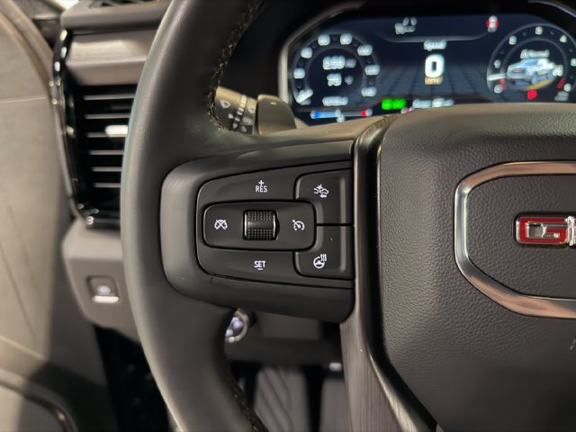 Used 2023 GMC Sierra 1500 AT4 w/ AT4 Premium Package AWD/4WD image 18