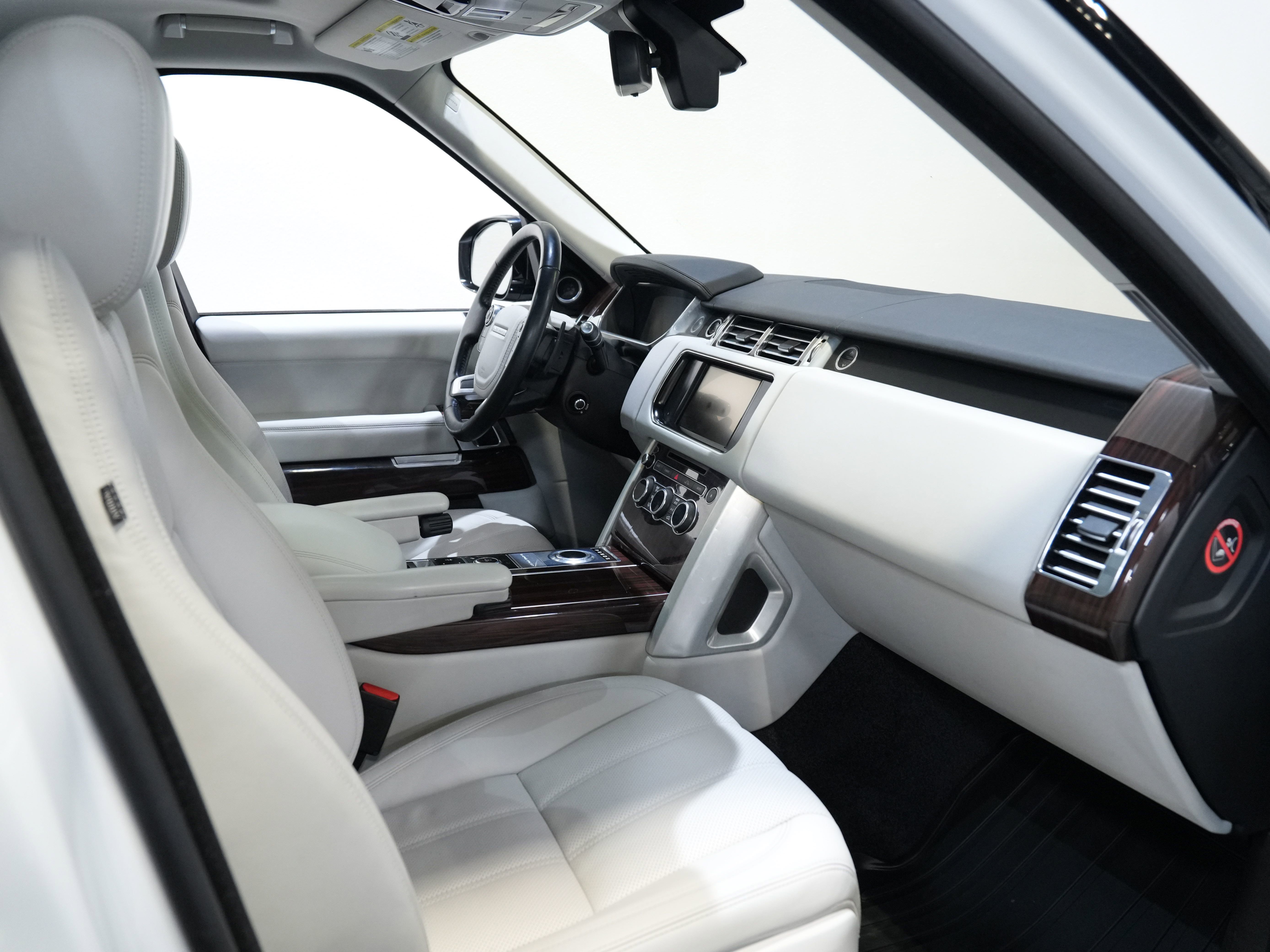 Used 2014 Land Rover Range Rover Supercharged AWD/4WD image 43