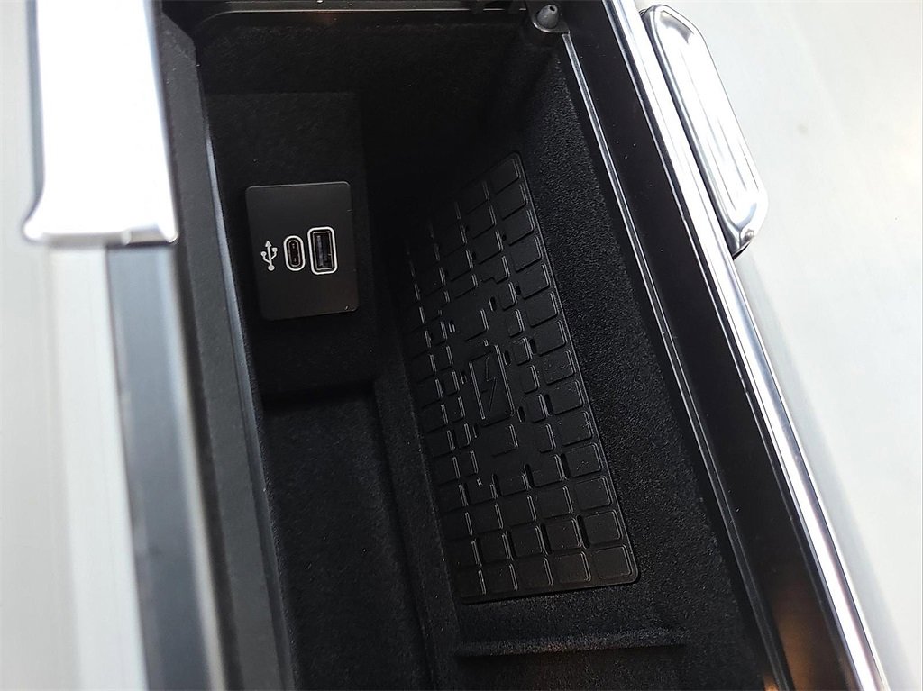 New 2026 Lincoln Navigator L Reserve w/ Jet Appearance Package image 16