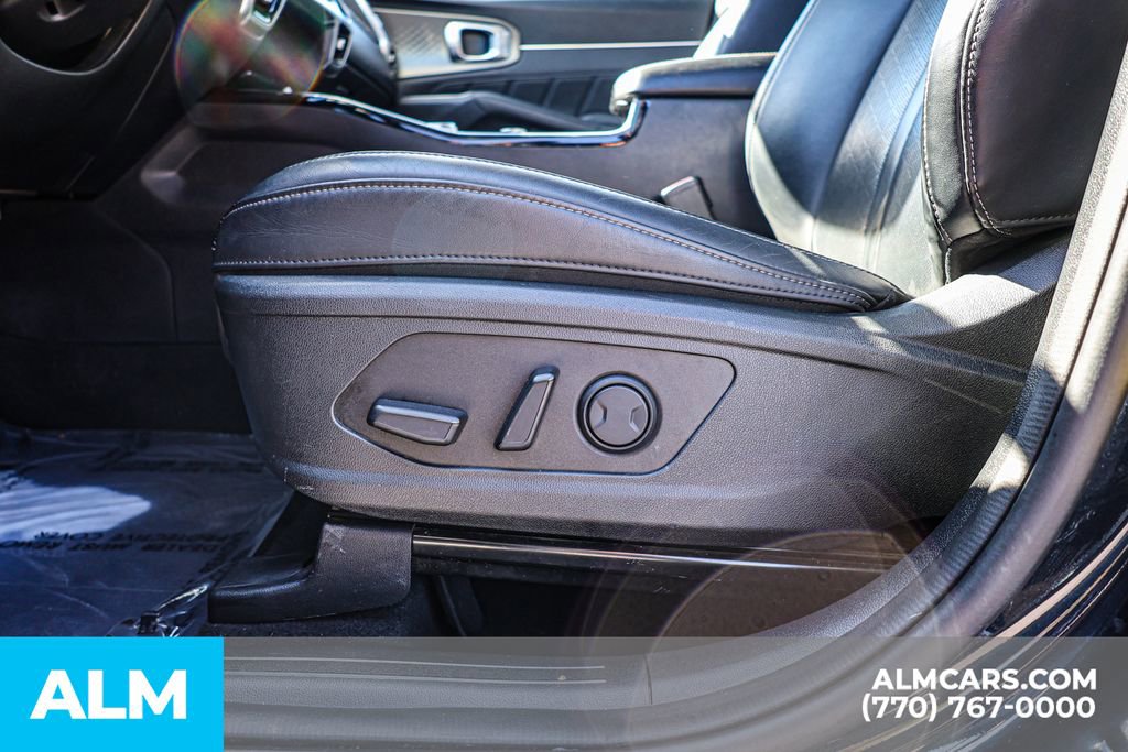 Used 2022 Kia Sorento SX w/ Panoramic Sunroof Package image 24