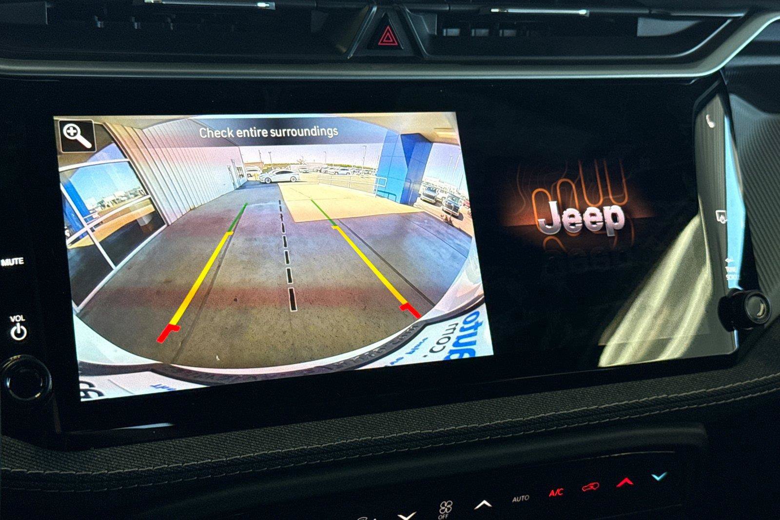 New 2026 Jeep Cherokee Laredo AWD/4WD image 18