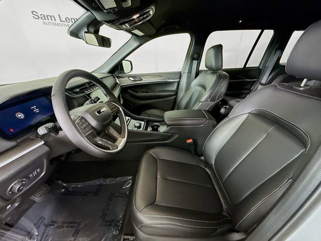 New 2025 Jeep Grand Cherokee Limited w/ Black Appearance Package image 20