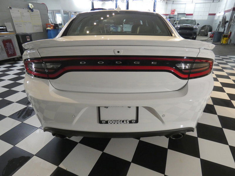Used 2022 Dodge Charger Scat Pack w/ Dynamics Package image 5