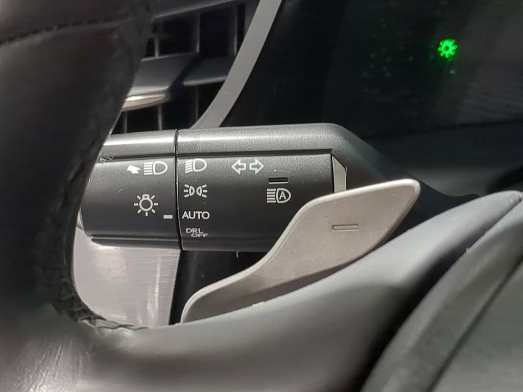 Used 2022 Lexus ES 300h w/ Premium Package image 33