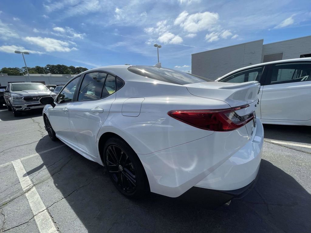 Used 2025 Toyota Camry SE w/ Multimedia Upgrade Package FWD image 10