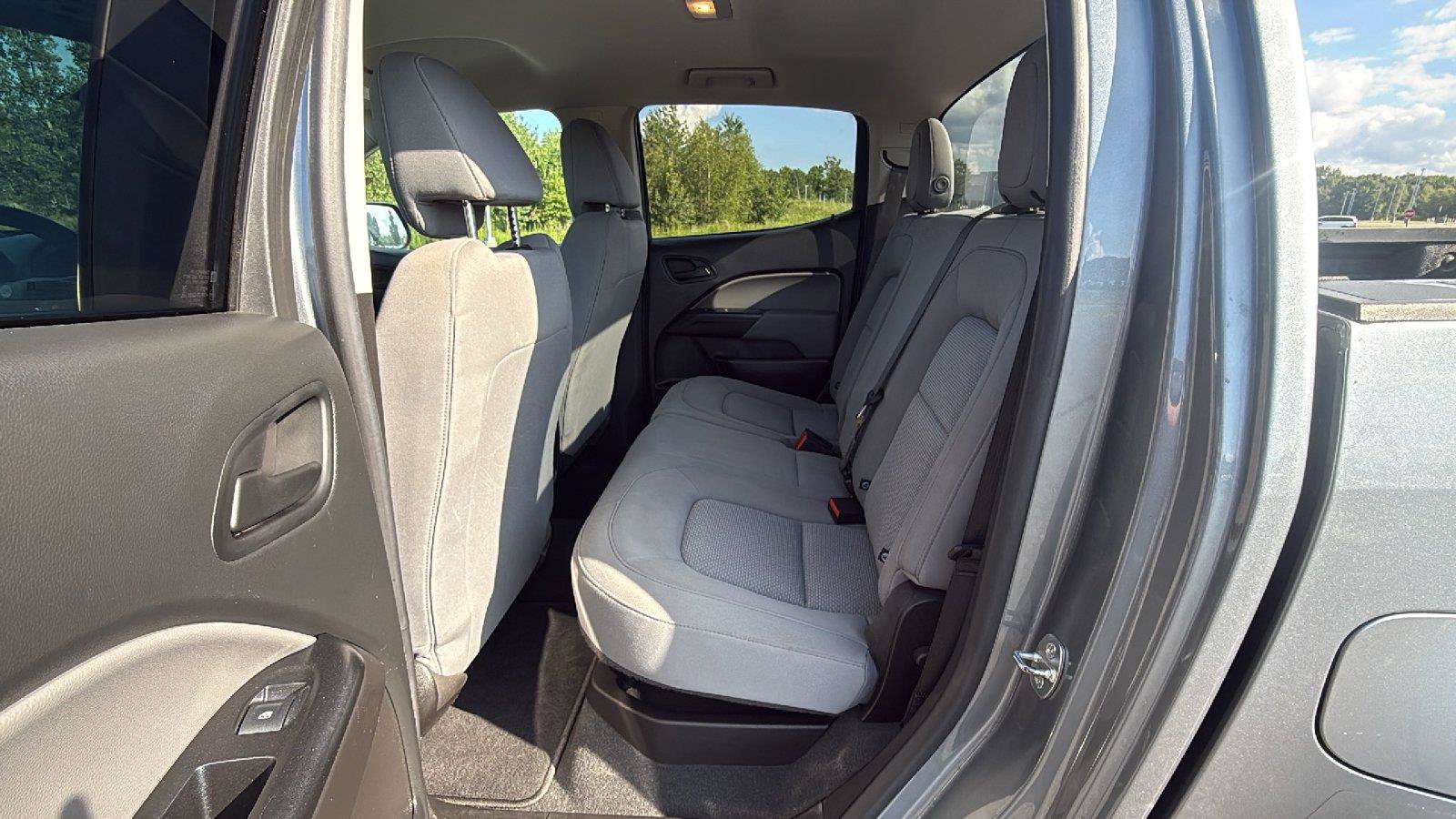 Used 2021 Chevrolet Colorado W/T w/ WT Convenience Package AWD/4WD image 24