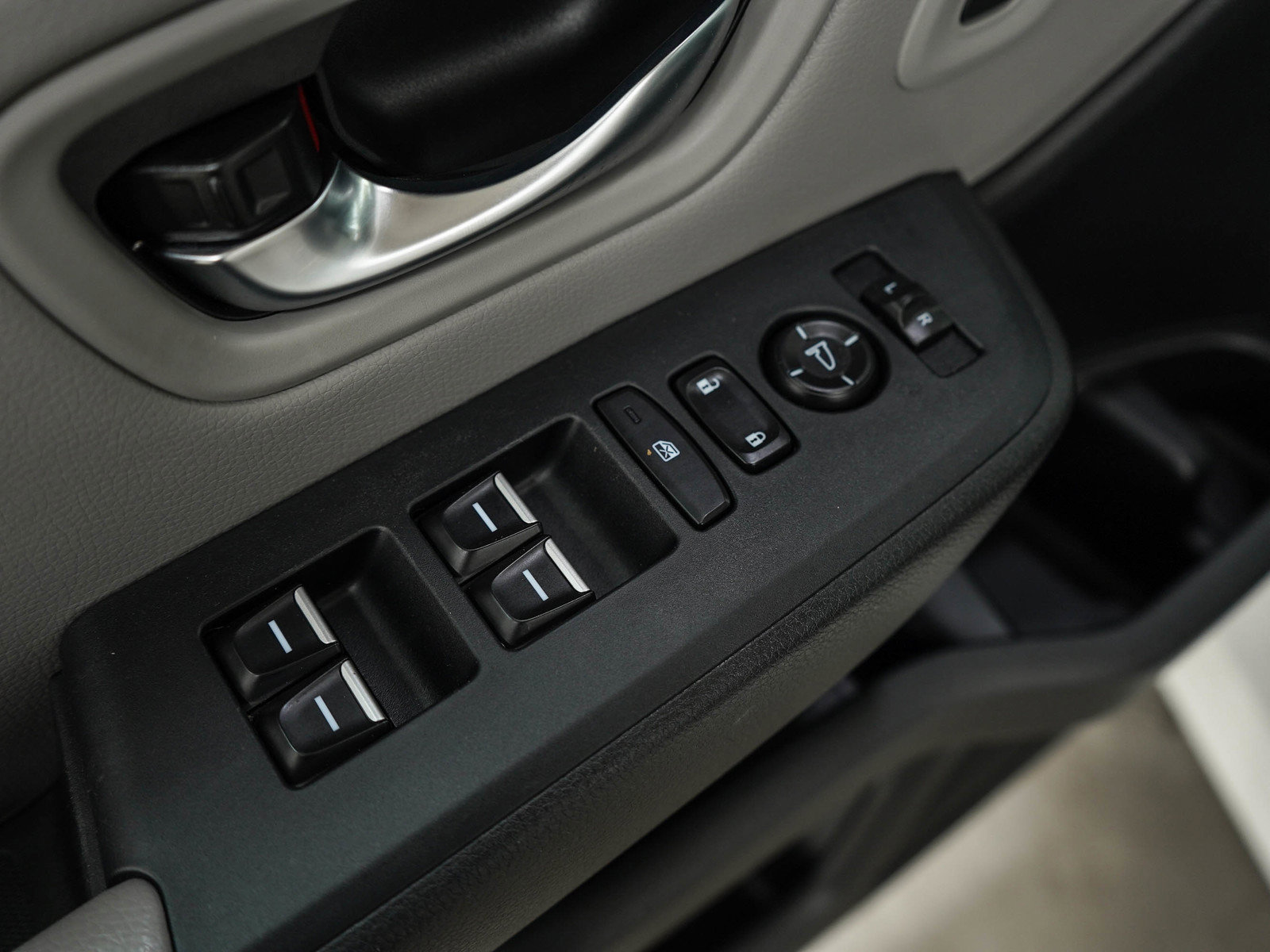 Used 2025 Honda Pilot EX-L image 23