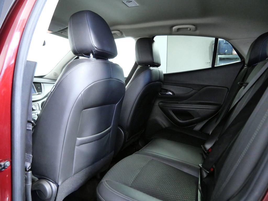 Used 2021 Buick Encore Preferred image 14