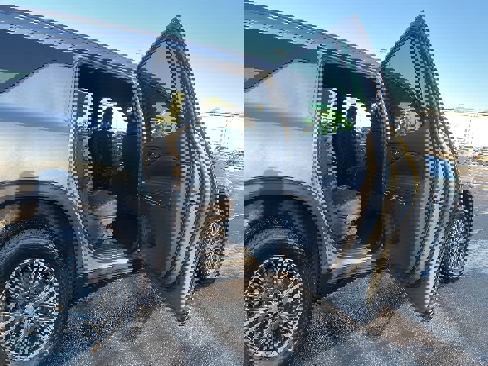 New 2026 Chevrolet Traverse LT w/ Driver Confidence Package image 25