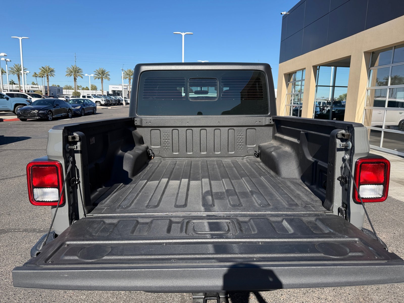 Used 2023 Jeep Gladiator Sport w/ Trailer Tow Package image 34