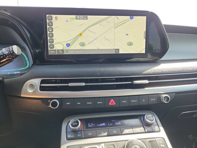 Used 2025 Hyundai Palisade SEL FWD image 13