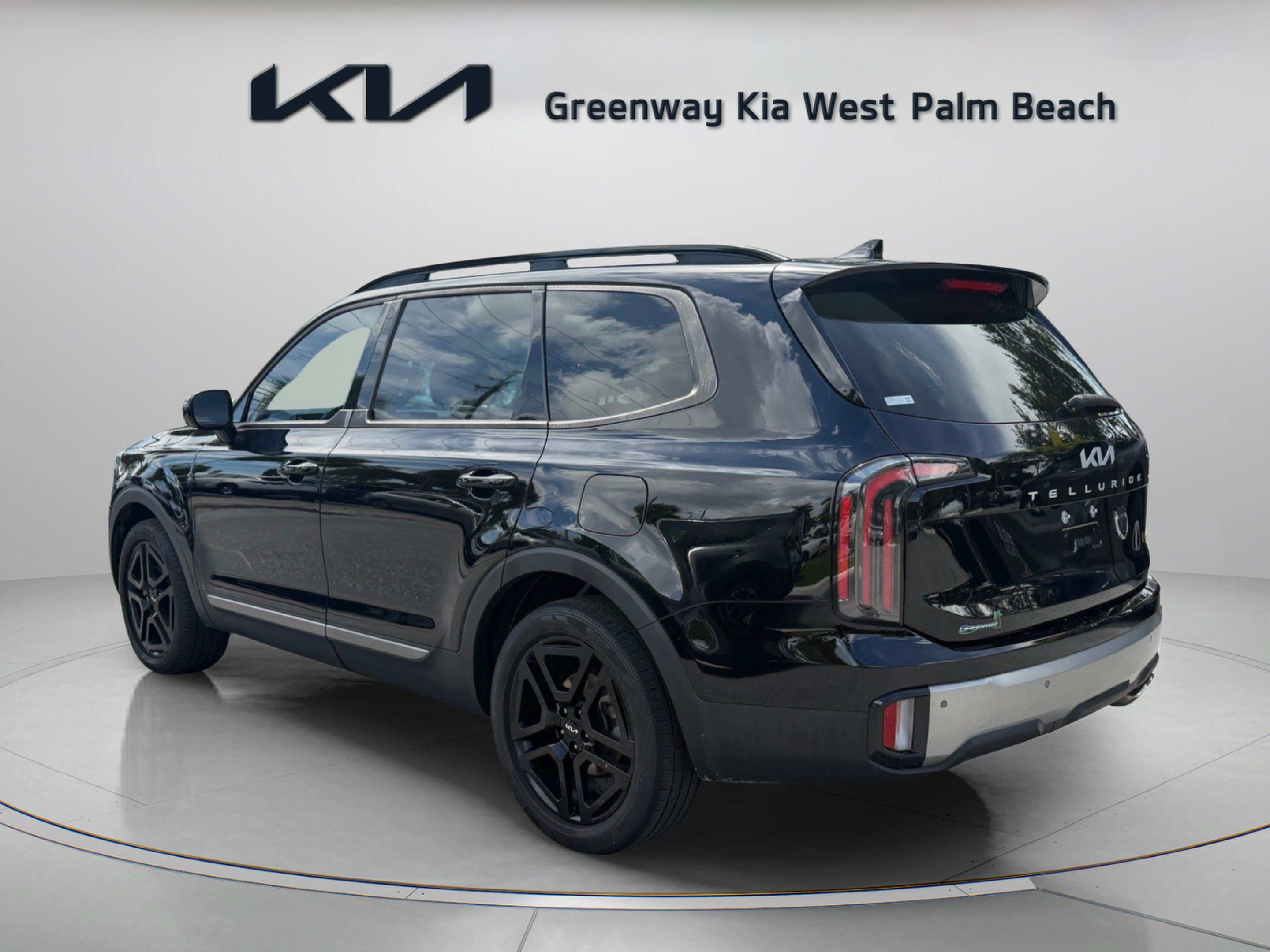 Used 2023 Kia Telluride SX X-Line AWD/4WD image 5