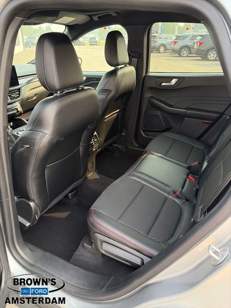 Used 2023 Ford Escape ST-Line w/ Tech Pack #1 AWD/4WD image 14