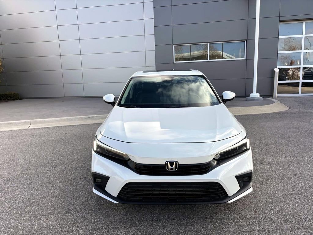 Used 2024 Honda Civic Touring image 2