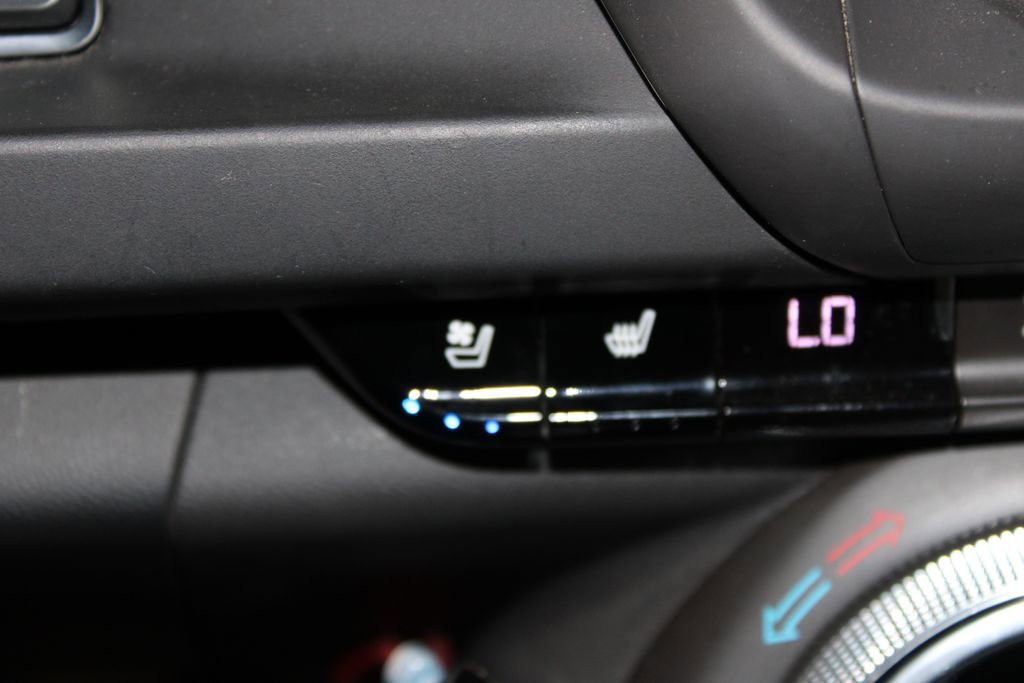 Used 2018 Chevrolet Camaro SS RWD image 26