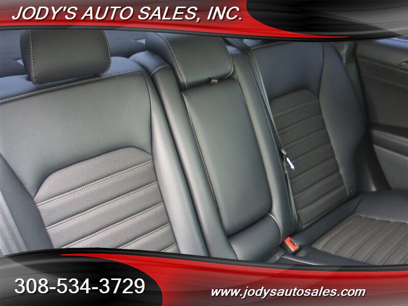 Used 2018 Ford Fusion SE w/ Equipment Group 201A AWD/4WD image 25