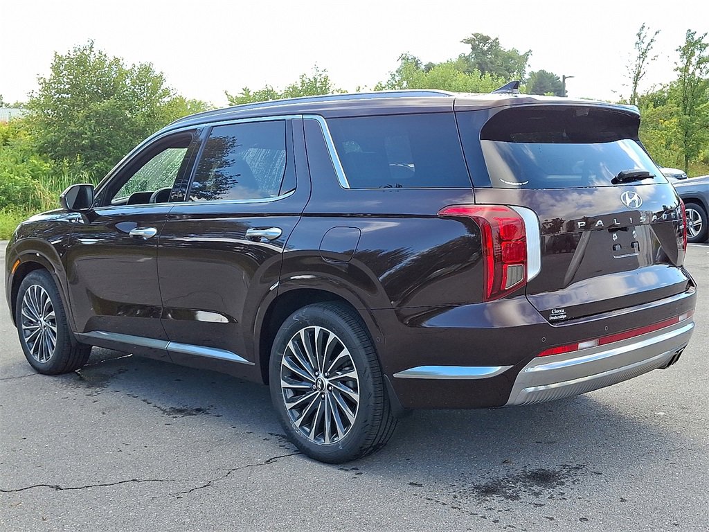 Used 2023 Hyundai Palisade Calligraphy image 7