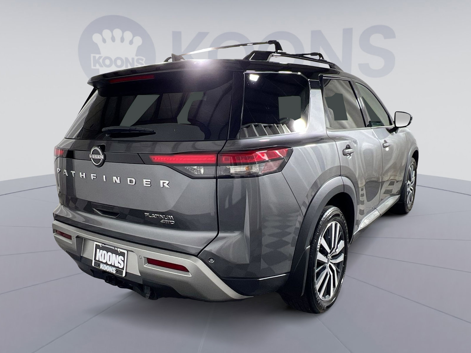 Used 2022 Nissan Pathfinder Platinum w/ Cargo Package image 7
