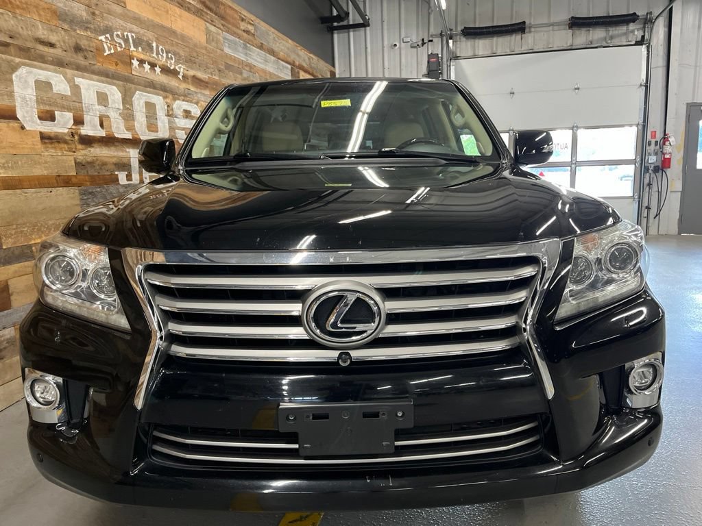 Used 2014 Lexus LX 570 4WD w/ Luxury Package image 61