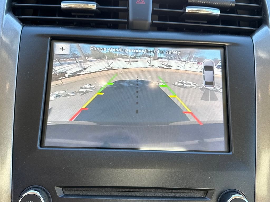 Used 2017 Ford Fusion SE w/ Fusion SE Technology Package image 21