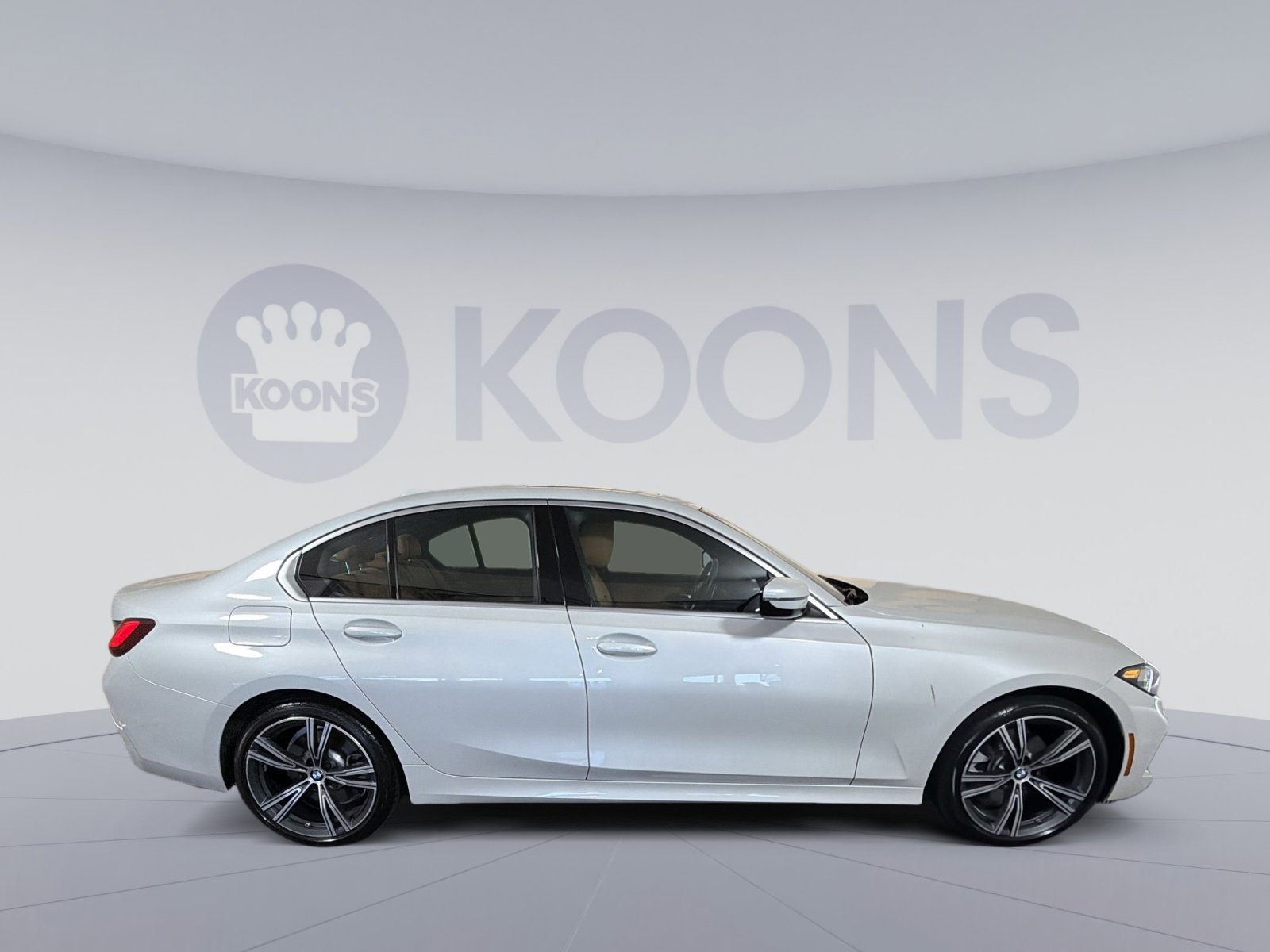 Used 2024 BMW 330i xDrive Sedan w/ Premium Package image 8