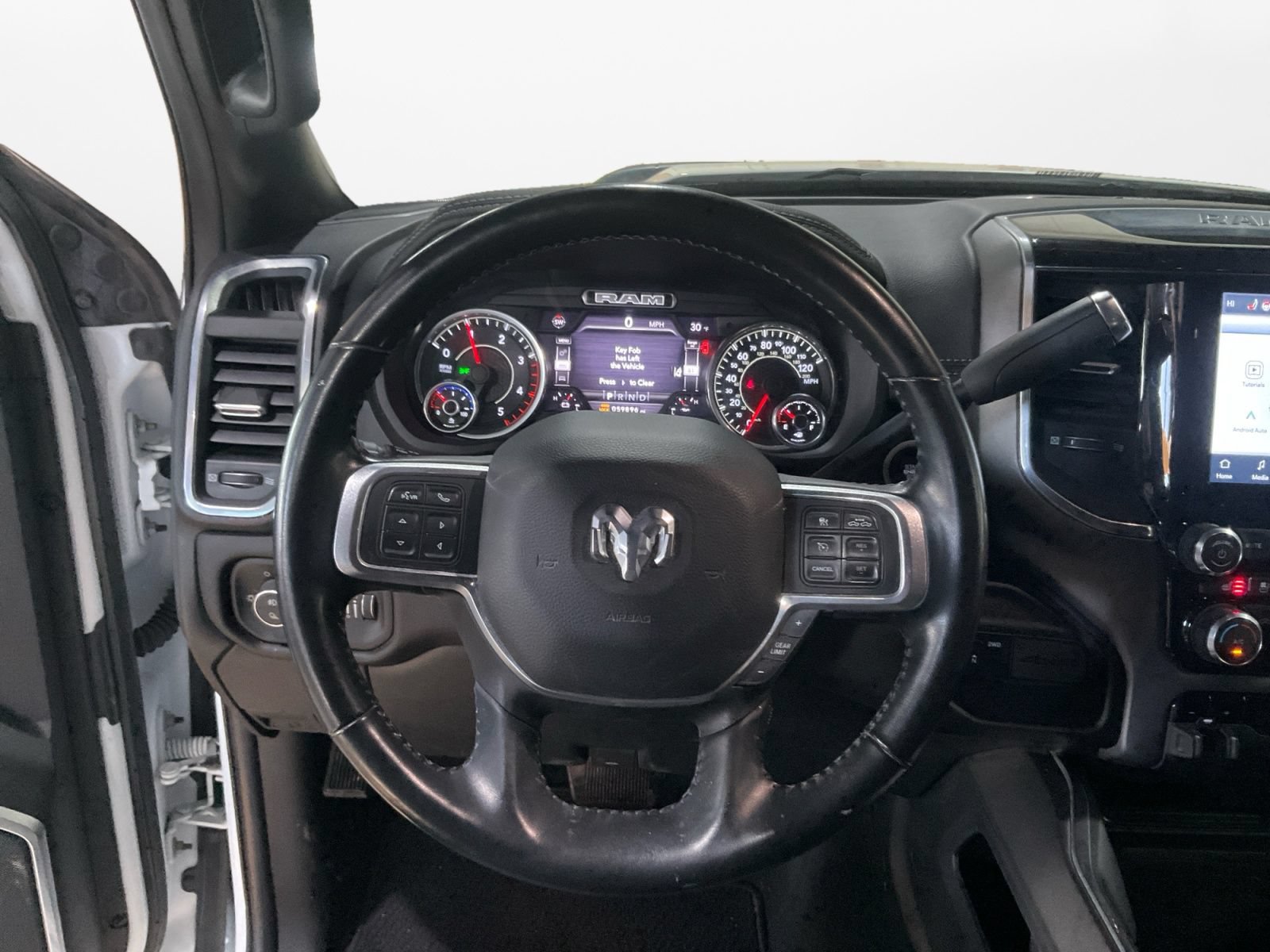 Used 2022 RAM 3500 Laramie AWD/4WD image 12