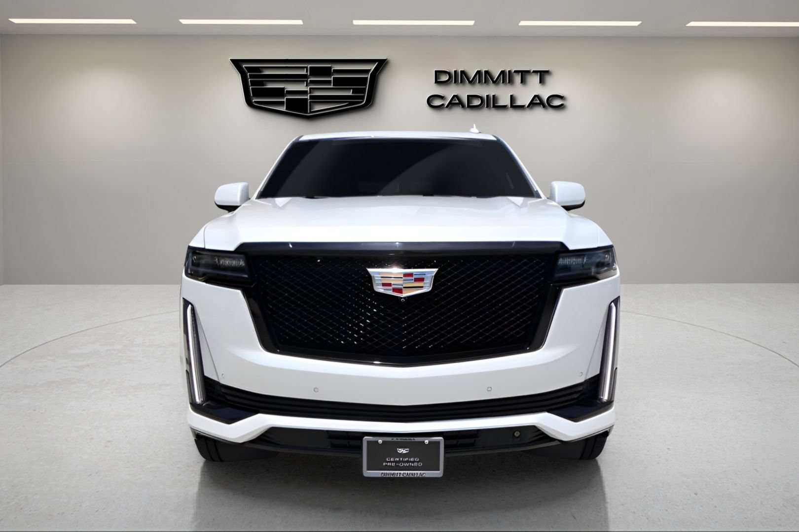 Used 2022 Cadillac Escalade ESV Sport w/ Touring Package AWD/4WD image 2