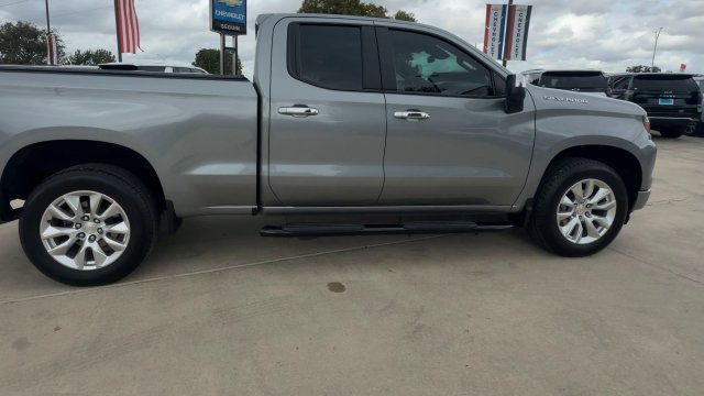 Used 2023 Chevrolet Silverado 1500 Custom RWD image 9