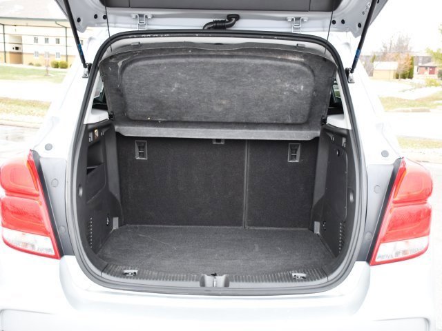 Used 2019 Chevrolet Trax LT w/ LT Convenience Package image 27