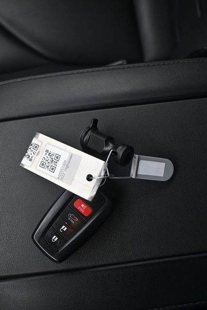 Used 2022 Toyota Highlander XLE image 10