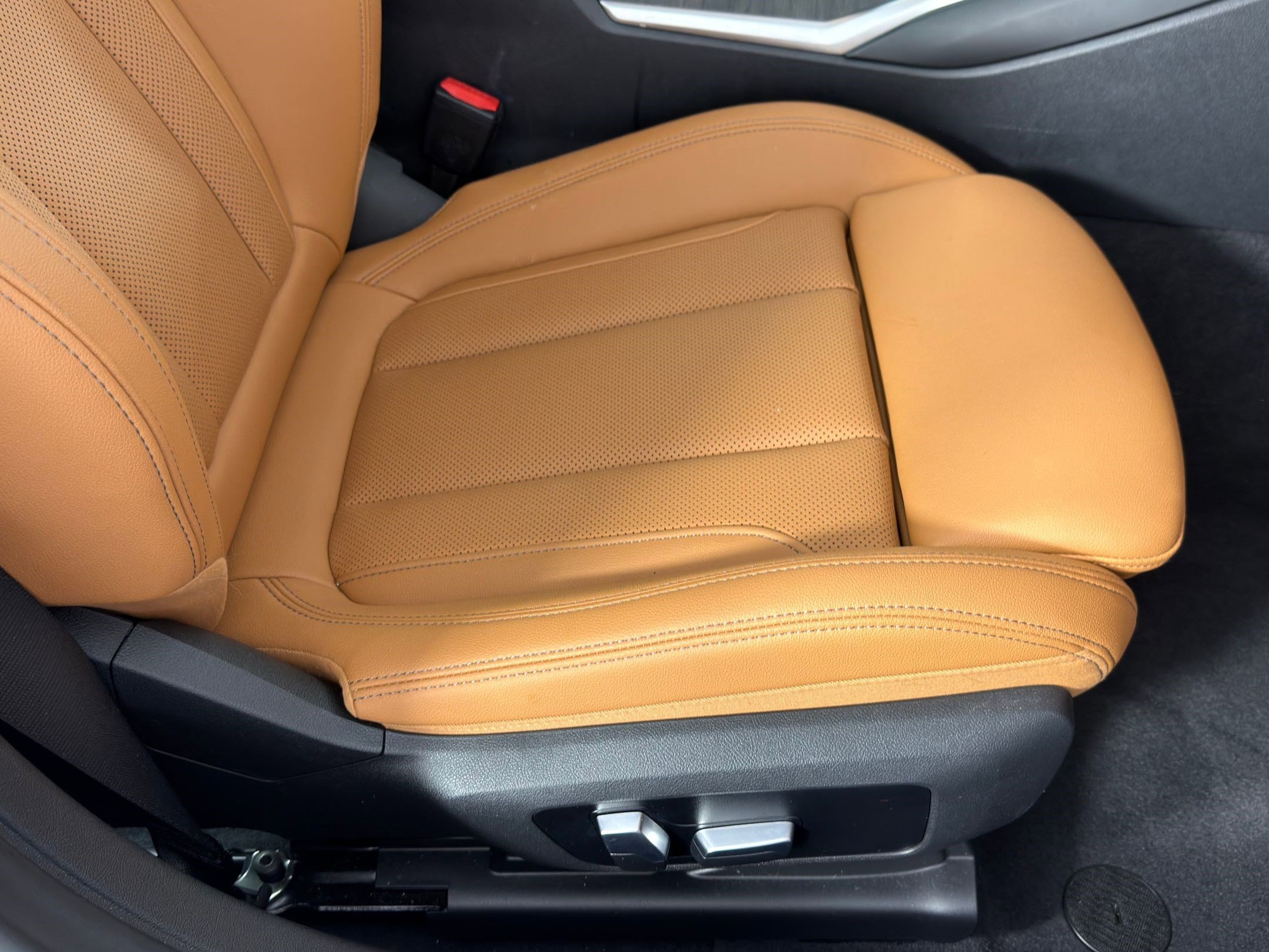 Certified 2023 BMW i4 eDrive35 image 34