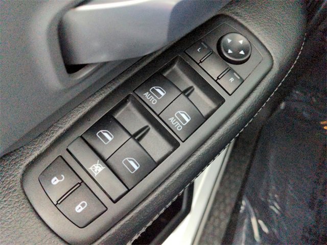 Used 2022 RAM 2500 Big Horn image 32