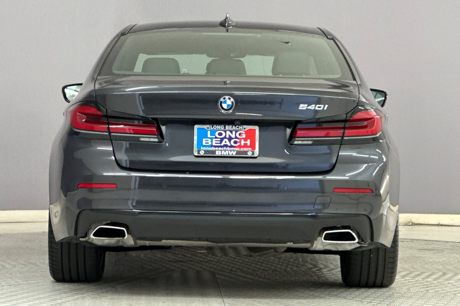Certified 2023 BMW 540i w/ Premium Package RWD image 9