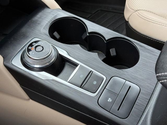 Used 2021 Ford Escape SEL w/ Technology Package FWD image 20