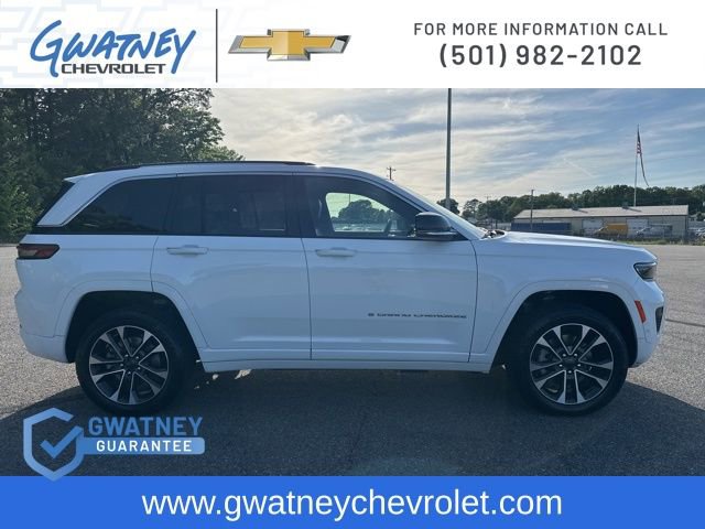 Used 2022 Jeep Grand Cherokee Overland AWD/4WD image 4