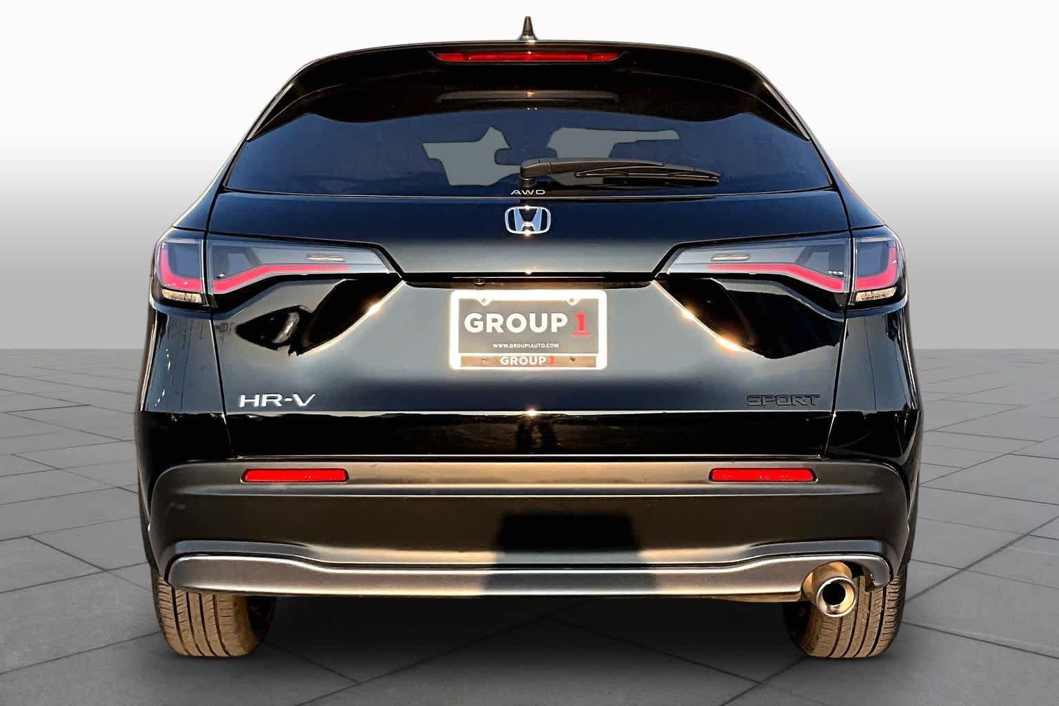 Used 2023 Honda HR-V Sport image 5