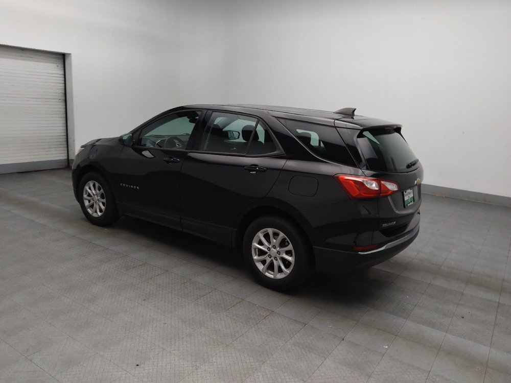 Used 2018 Chevrolet Equinox LS FWD image 2