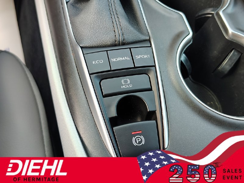 Used 2023 Toyota Camry XLE w/ Cold Weather Package AWD/4WD image 35