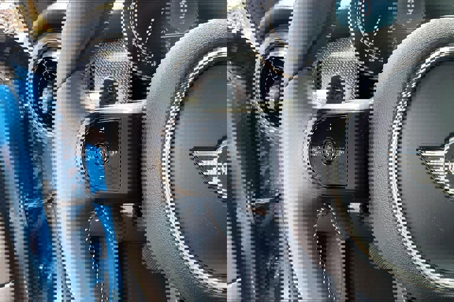 Used 2023 MINI Cooper S image 23