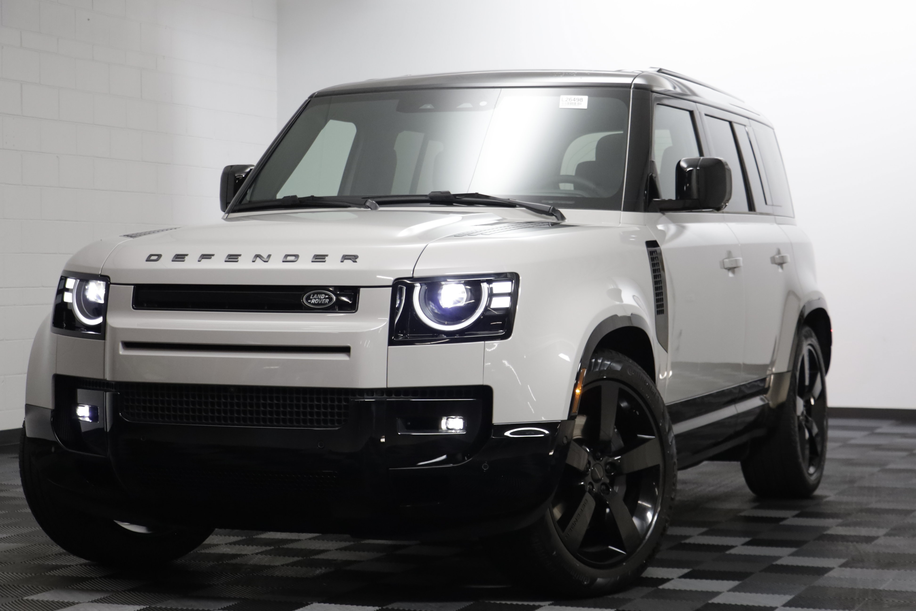 New 2026 Land Rover Defender 110 X-Dynamic SE