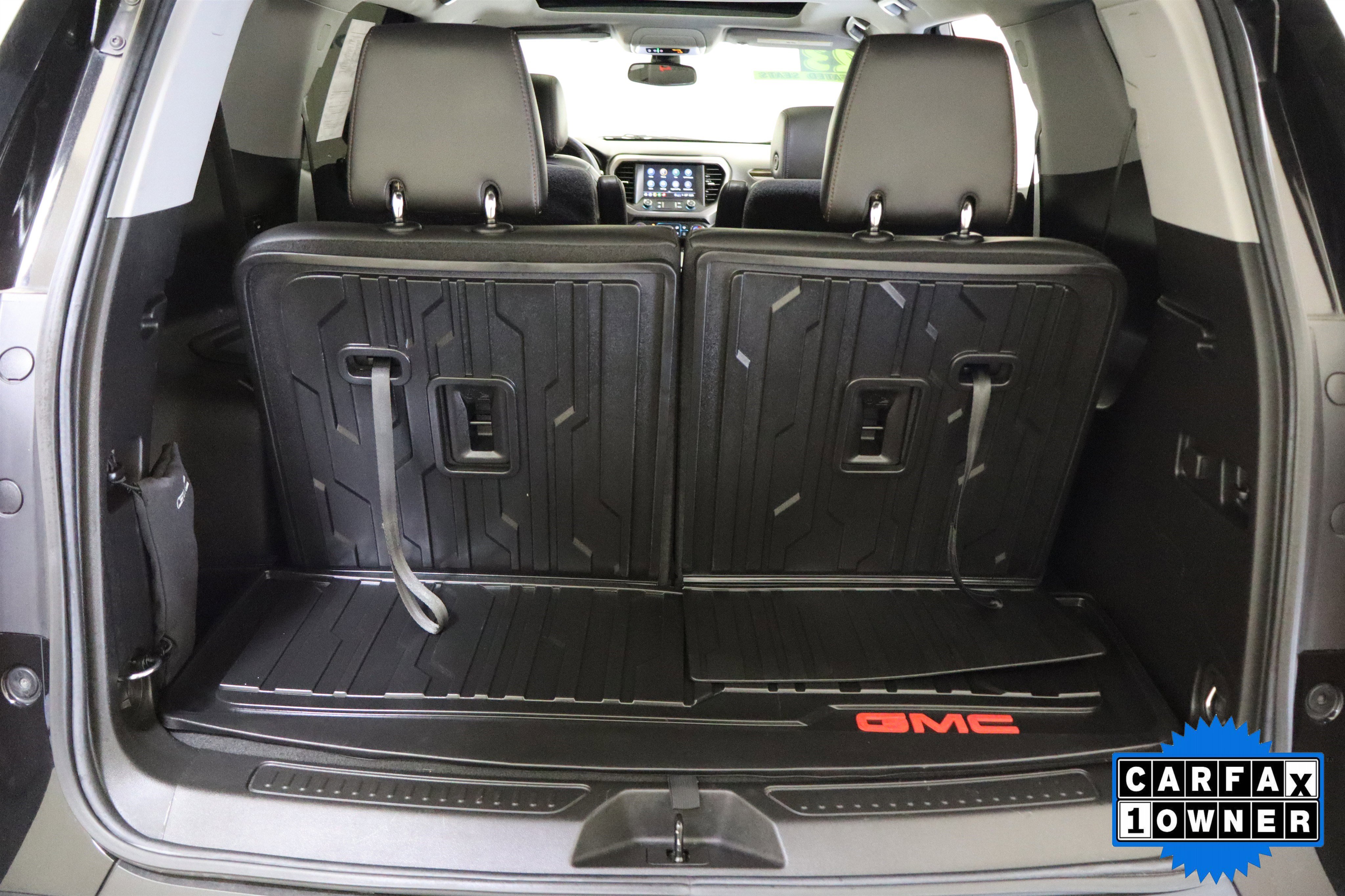 Used 2023 GMC Acadia AT4 w/ Technology Package image 9