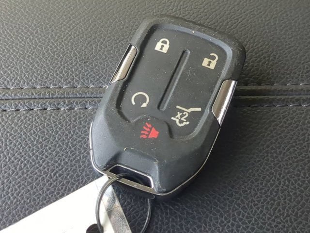Used 2024 GMC Terrain SLE w/ Driver Convenience Package FWD image 27