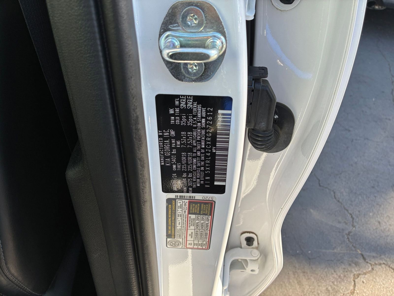 Used 2024 Kia Sorento S FWD image 32