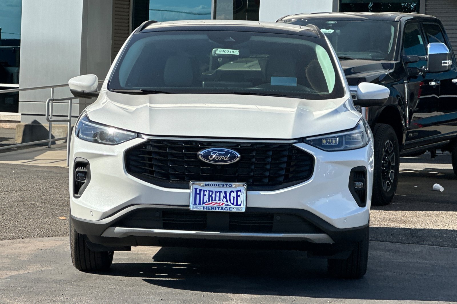 New 2024 Ford Escape SE w/ PHEV Premium Package FWD image 6